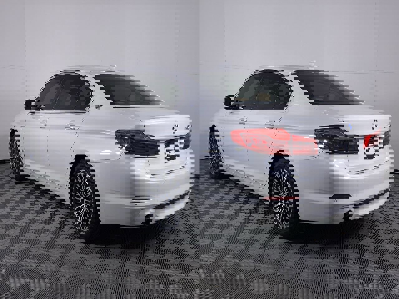 Used 2018 BMW 530e xDrive image 20