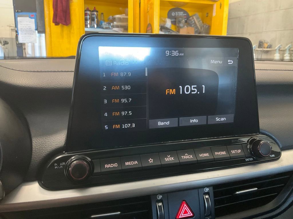 Used 2020 Kia Forte LXS FWD image 19