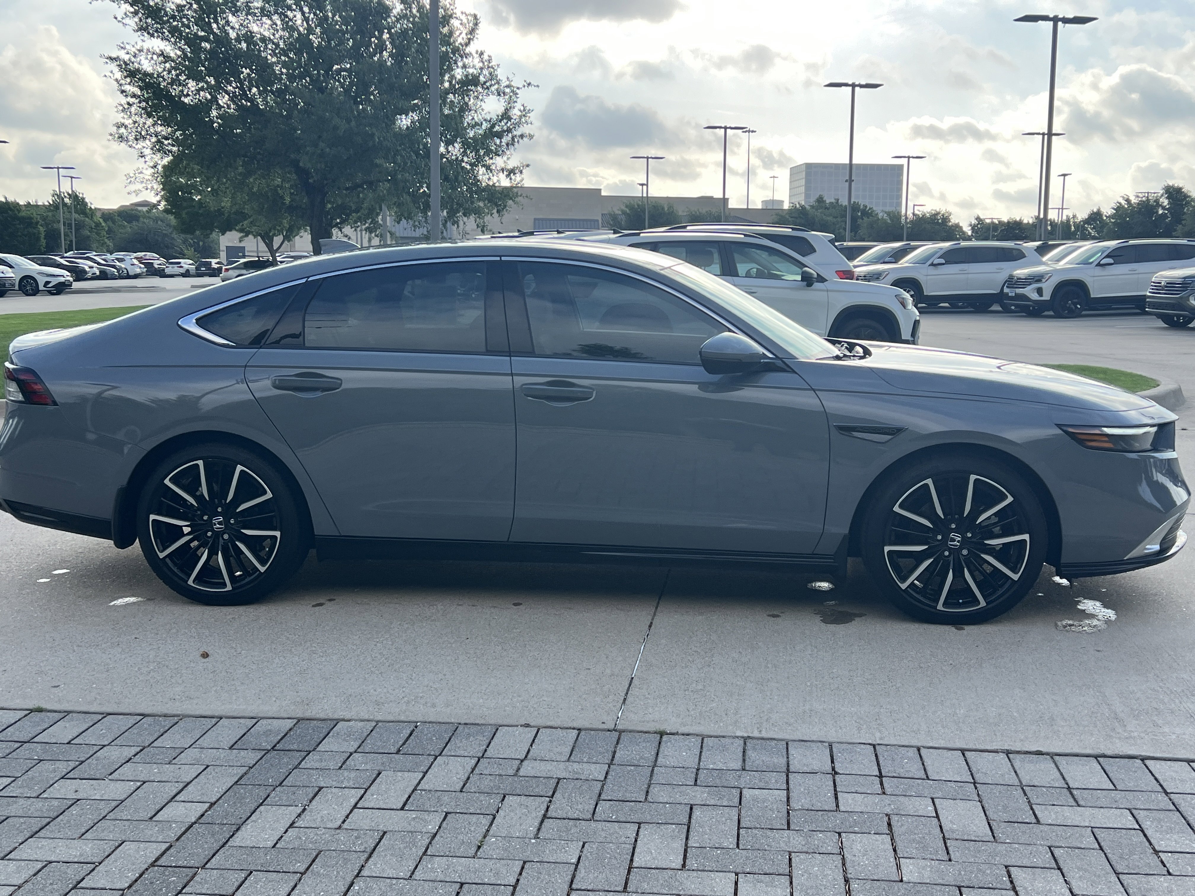 Used 2025 Honda Accord Touring image 11