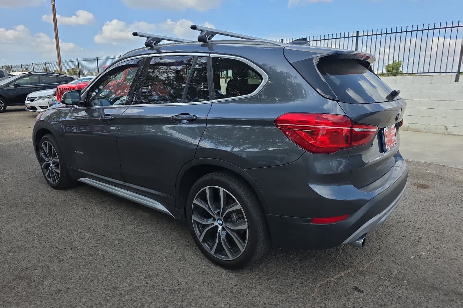 Used 2017 BMW X1 xDrive28i AWD/4WD image 7