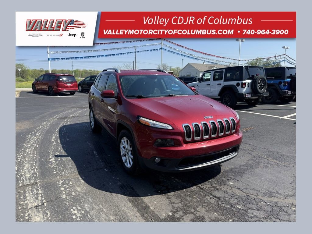 Used 2017 Jeep Cherokee Latitude w/ Cold Weather Group AWD/4WD video 1