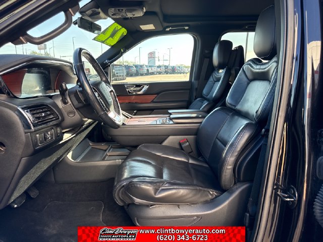 Used 2022 Lincoln Navigator Reserve AWD/4WD image 10
