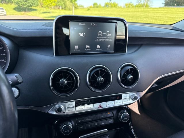 Used 2018 Kia Stinger RWD image 27