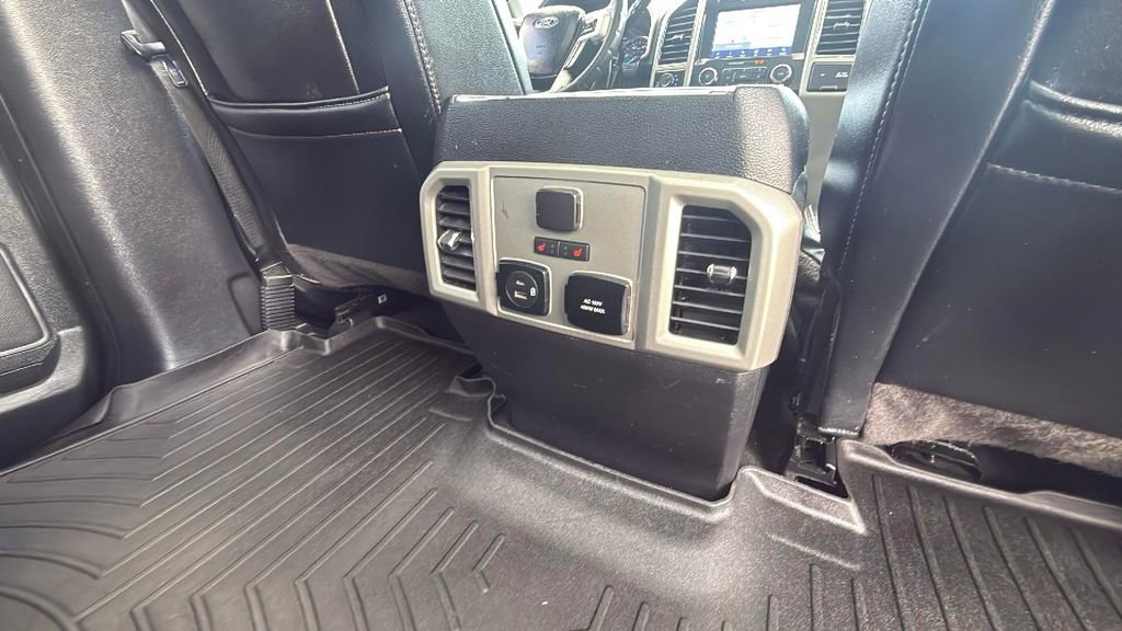 Used 2020 Ford F350 Lariat w/ Lariat Ultimate Package image 28
