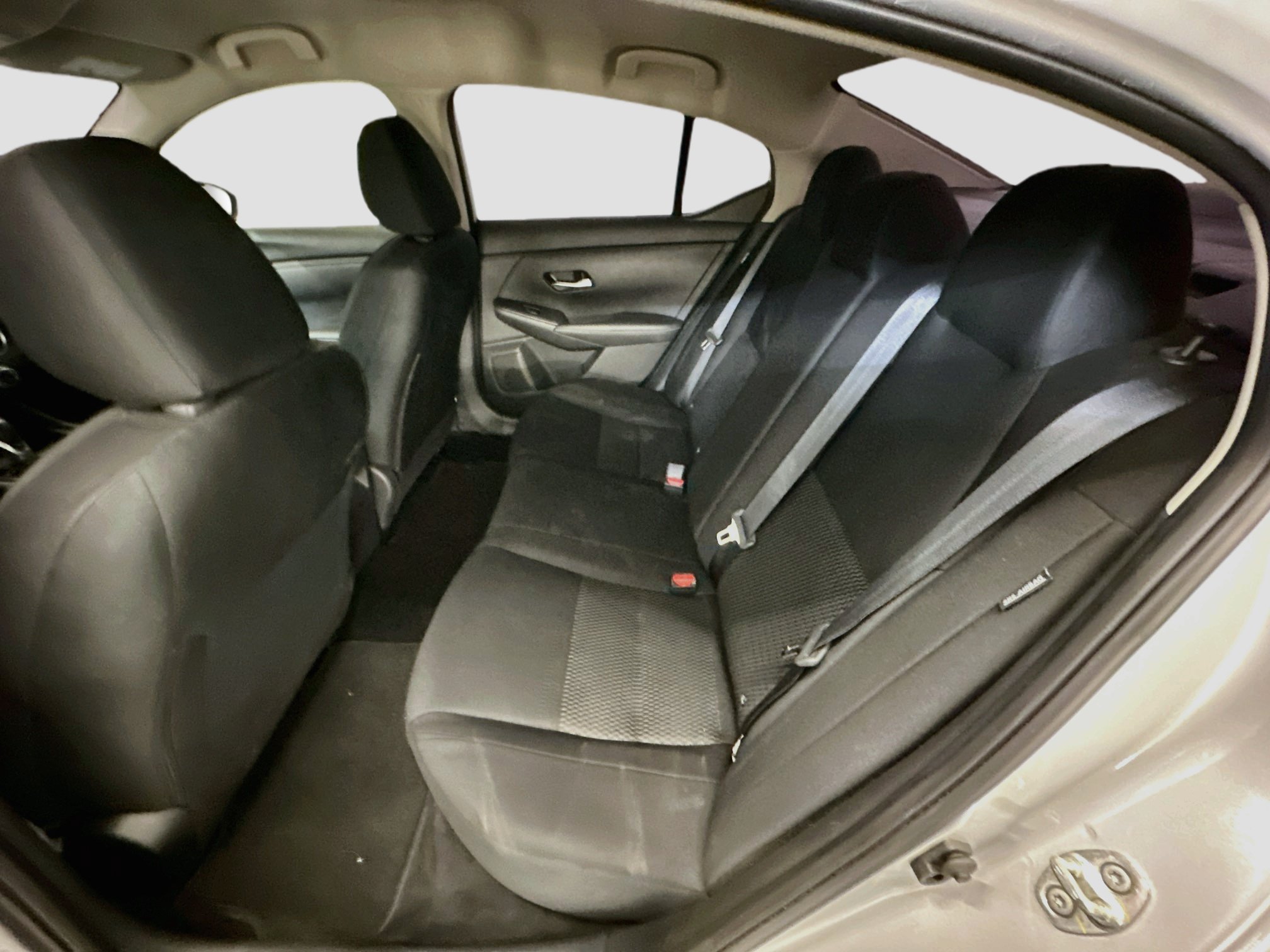 Used 2023 Nissan Sentra S FWD image 28