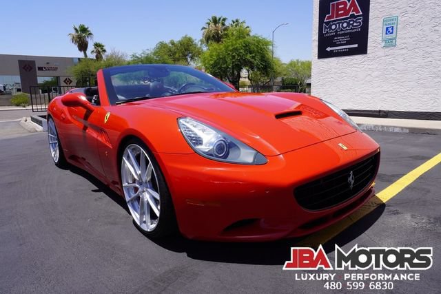 Used 2014 Ferrari California RWD image 85