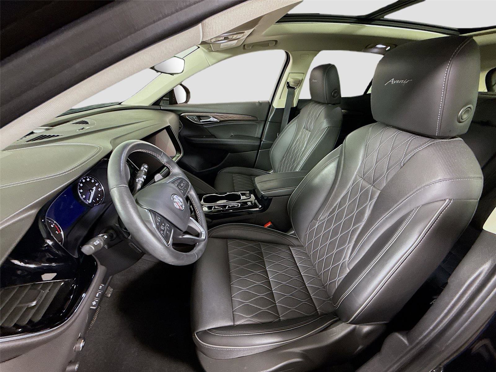 Used 2023 Buick Envision Avenir image 16