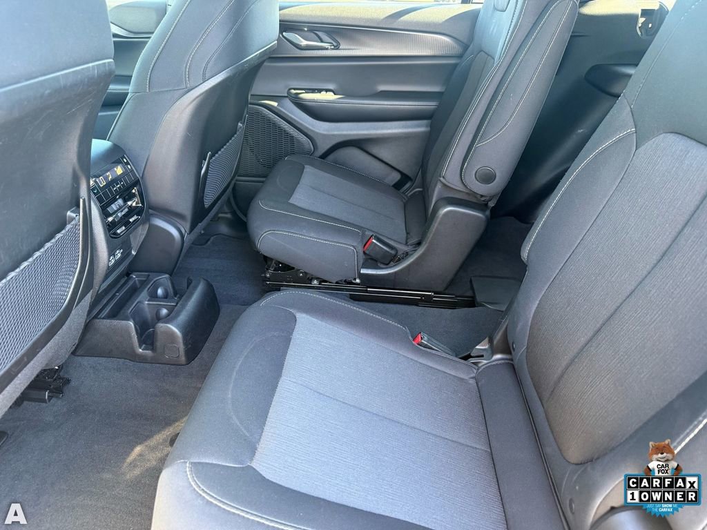 Certified 2025 Jeep Grand Cherokee L Laredo image 26