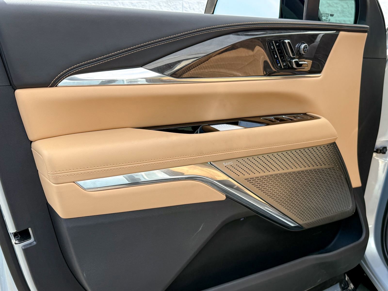 New 2025 Cadillac Escalade IQ Sport 2 AWD/4WD image 16