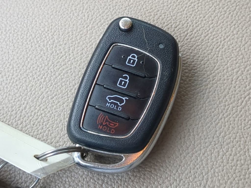 Used 2018 Hyundai Tucson SE FWD image 26