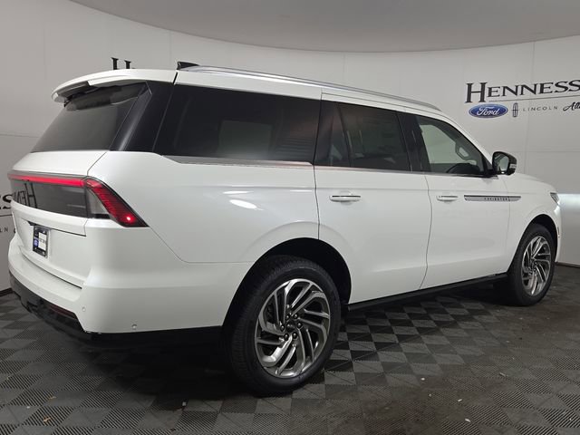 New 2025 Lincoln Navigator Reserve image 4