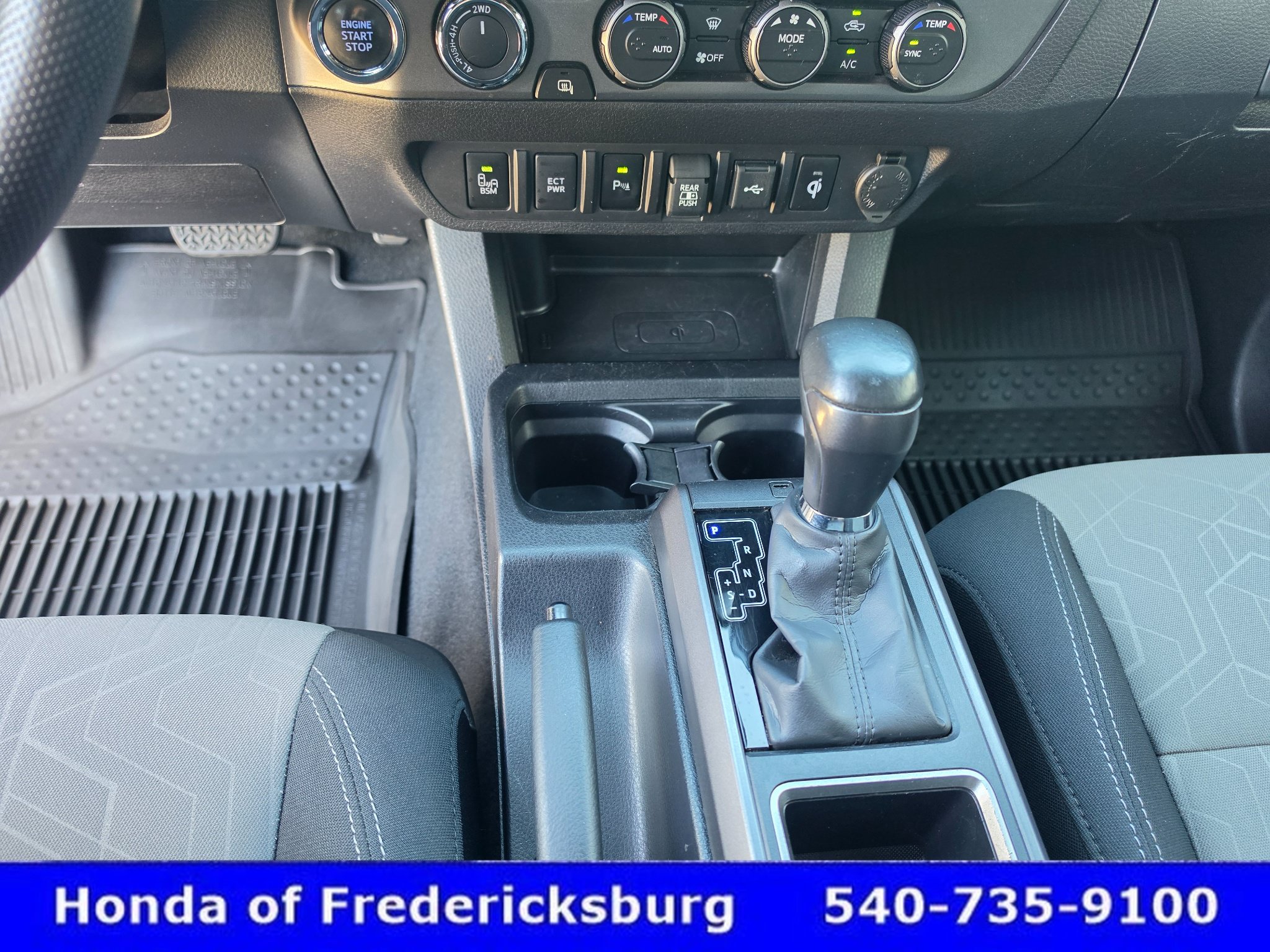 Used 2023 Toyota Tacoma TRD Sport w/ Technology Package AWD/4WD image 39