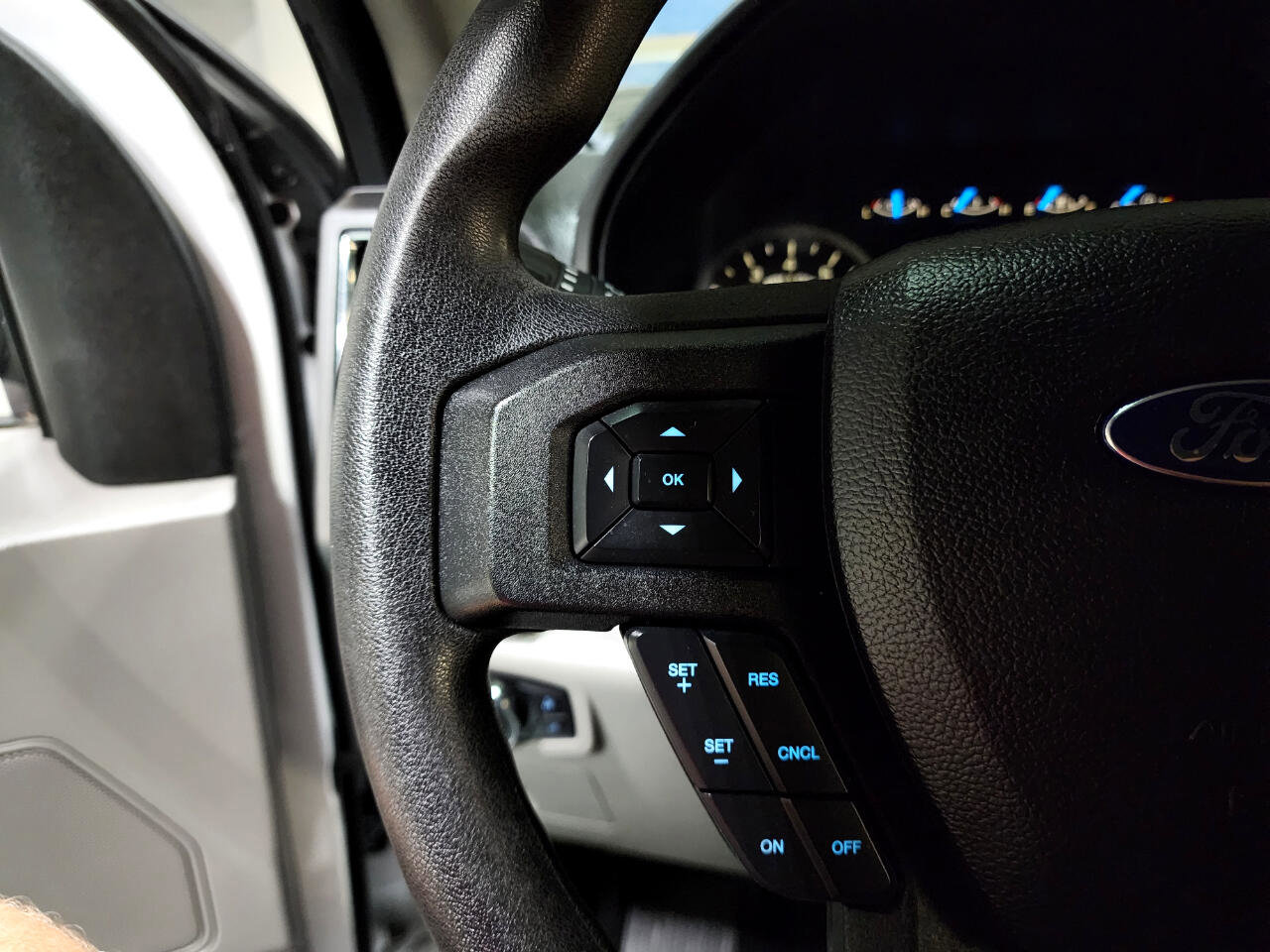 Used 2016 Ford F150 XLT image 28