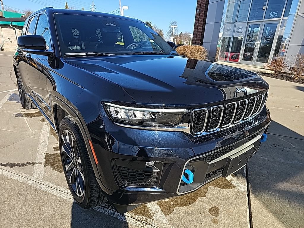 Used 2024 Jeep Grand Cherokee Overland image 3