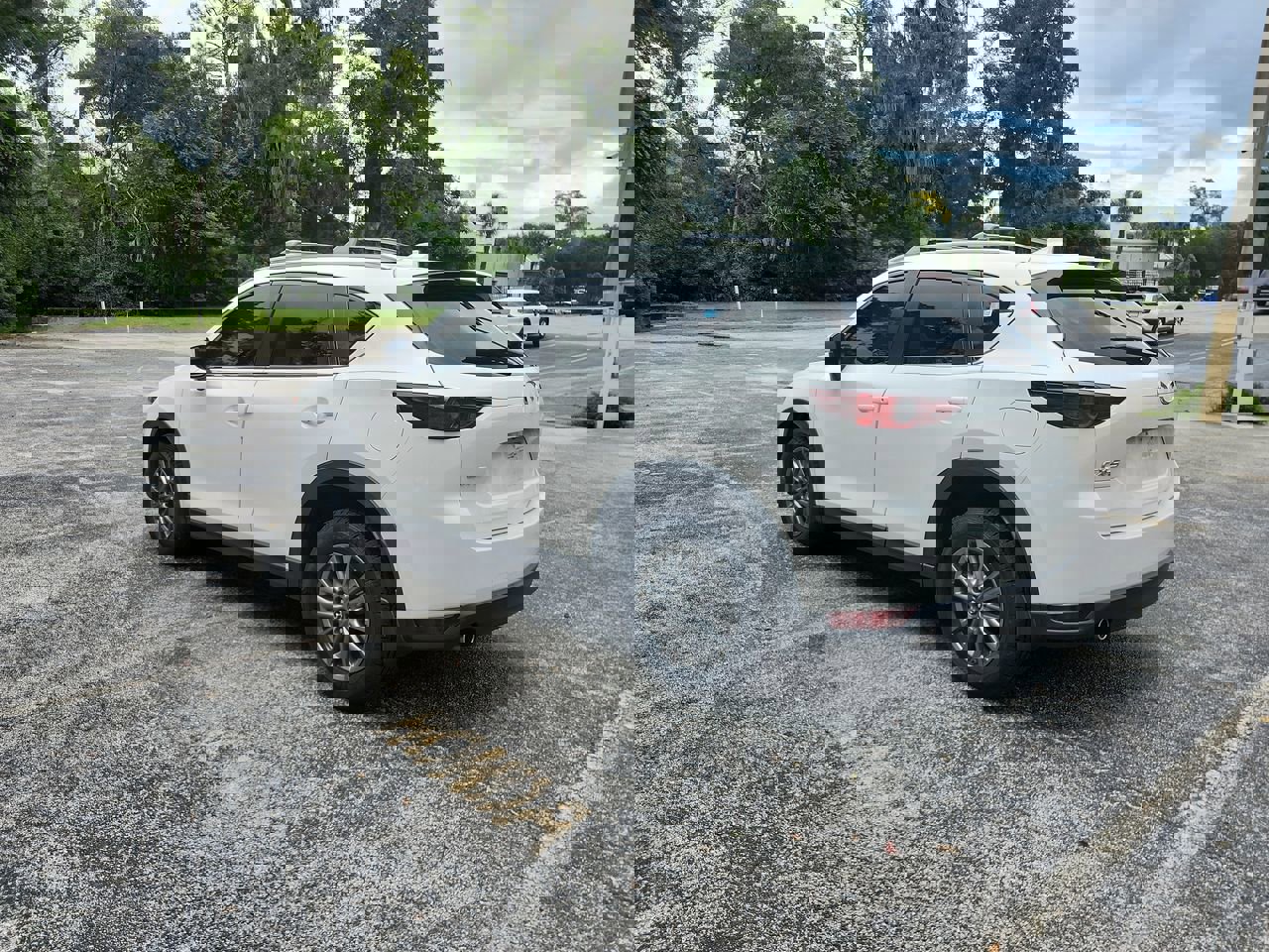 Used 2018 MAZDA CX-5 Sport w/ I-ACTIVSENSE Package image 4