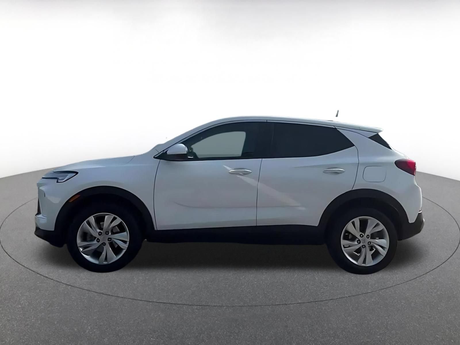 Used 2026 Buick Encore GX Preferred AWD/4WD image 9