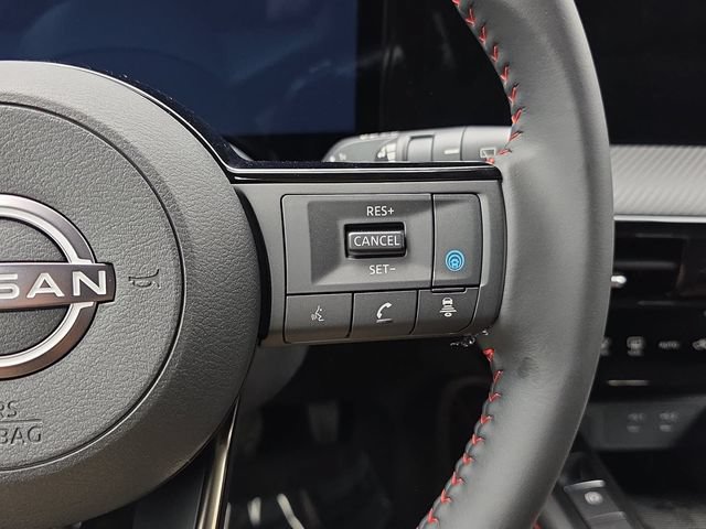 New 2026 Nissan Kicks SR w/ Cold Weather Package AWD/4WD image 15
