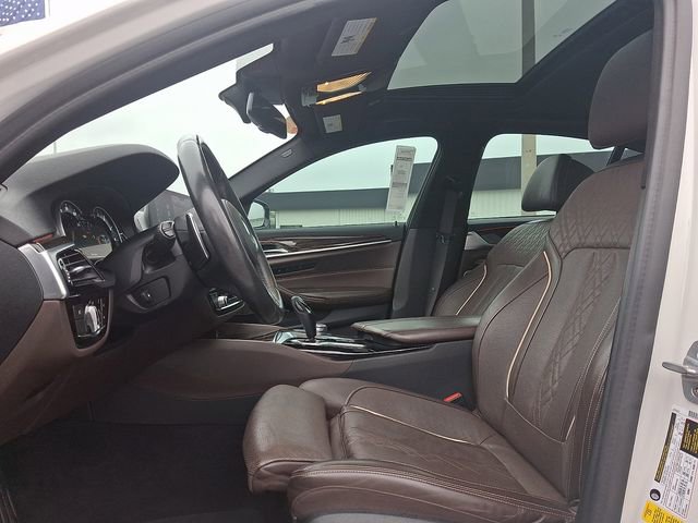 Used 2019 BMW 540i w/ M Sport Package image 12