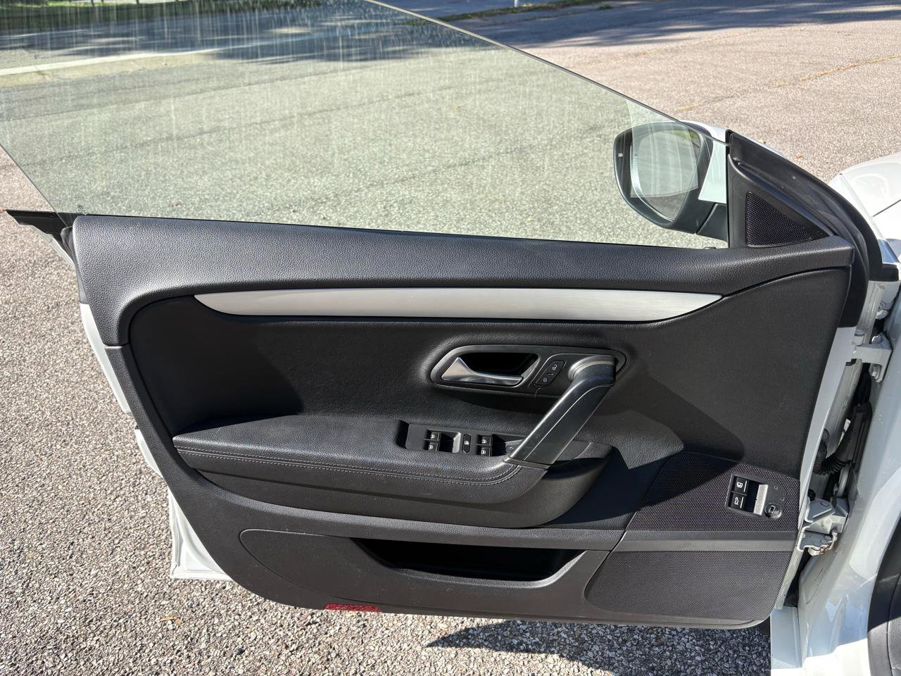 Used 2015 Volkswagen CC Sport FWD image 28