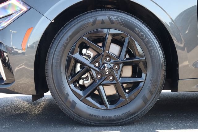 Used 2025 Kia K5 LXS FWD image 8