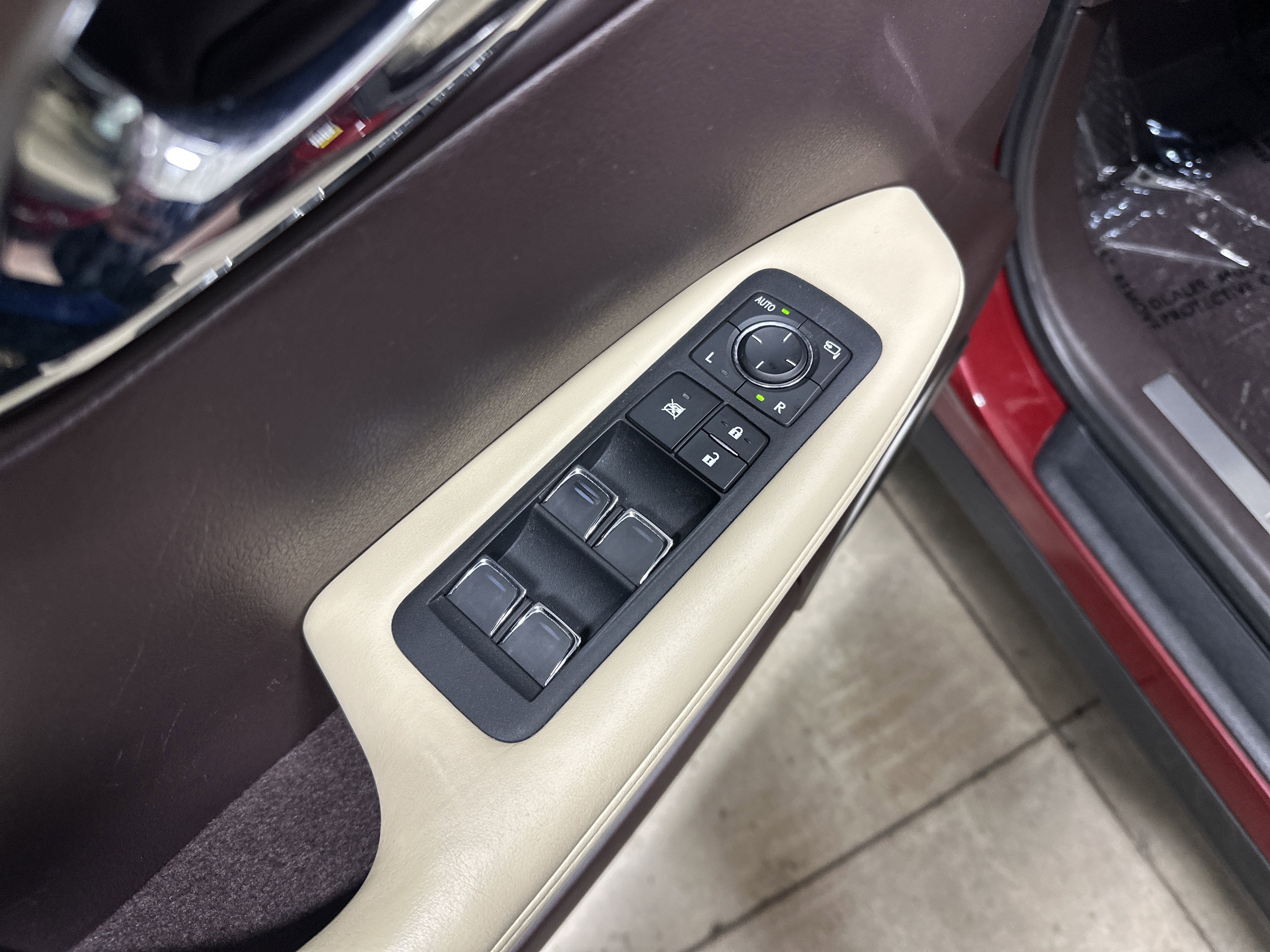 Used 2020 Lexus RX 350 FWD w/ Premium Package image 15