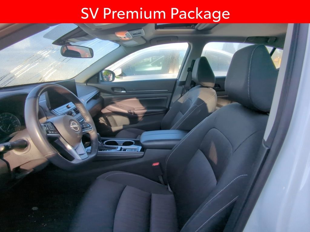 Used 2024 Nissan Altima 2.5 SV w/ SV Premium Package FWD image 6