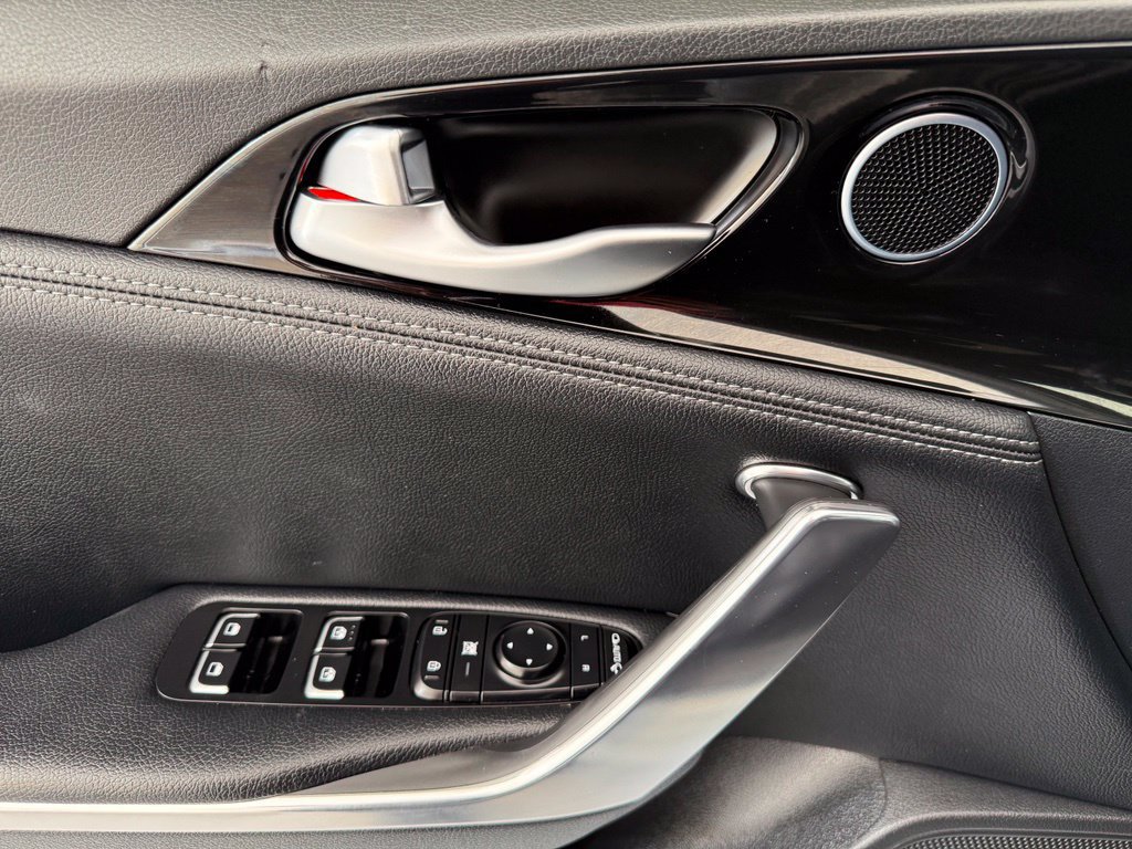 Used 2023 Kia Stinger GT-Line RWD image 37