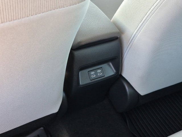 Used 2026 Toyota Corolla LE w/ LE Premium Package FWD image 16