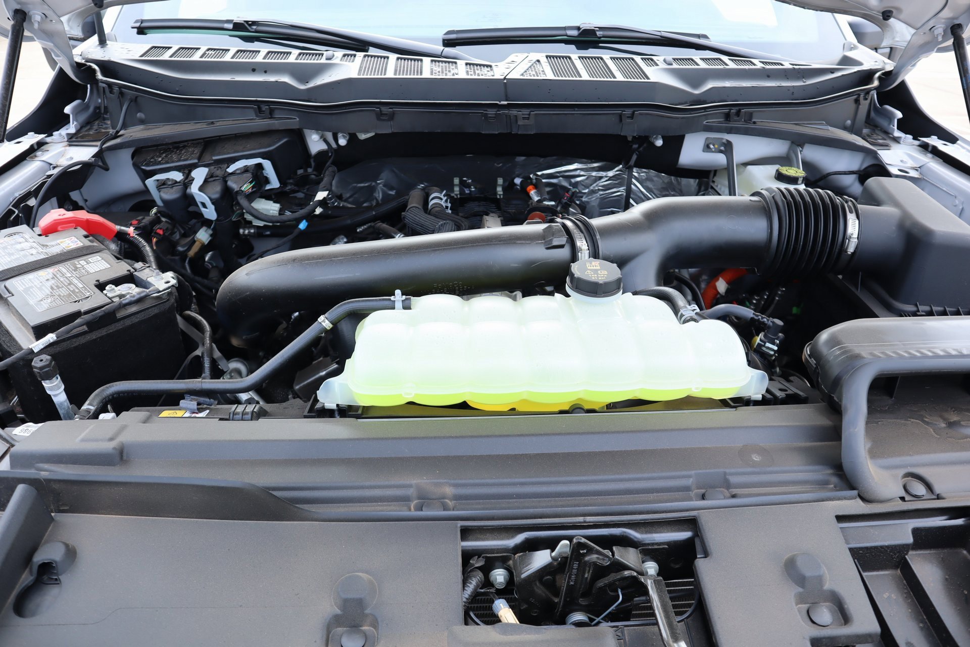 New 2025 Ford F150 XLT w/ Equipment Group 302A MID image 21