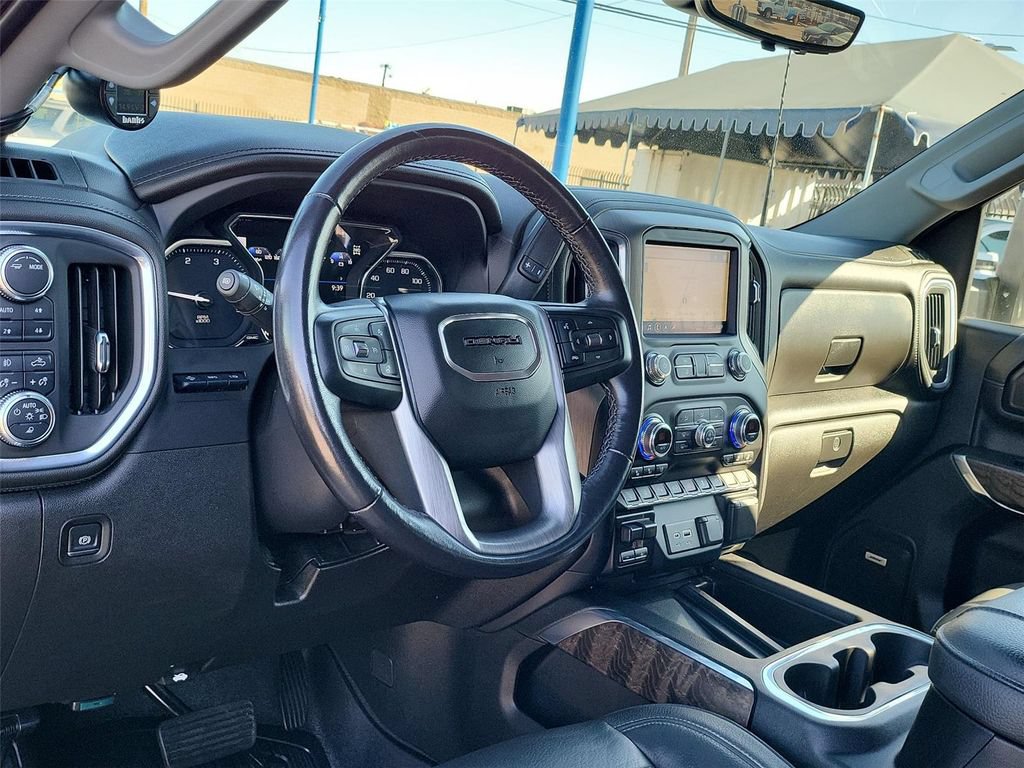 Used 2021 GMC Sierra 2500 Denali w/ Denali Ultimate Package AWD/4WD image 2
