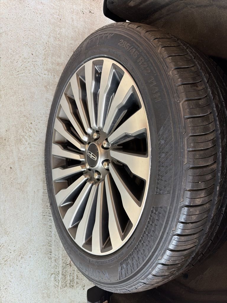 Used 2019 Lincoln Navigator L Reserve image 12