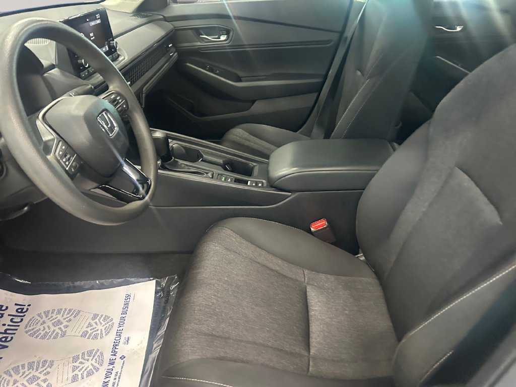Used 2024 Honda Accord EX image 9
