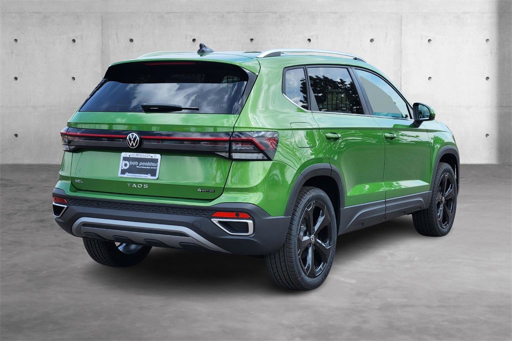 New 2025 Volkswagen Taos SEL image 3