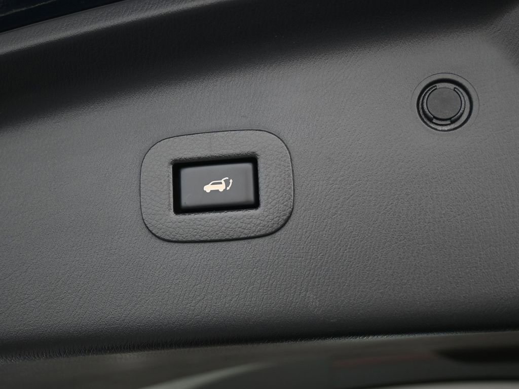 Used 2018 Nissan Armada SV w/ Driver Package image 41