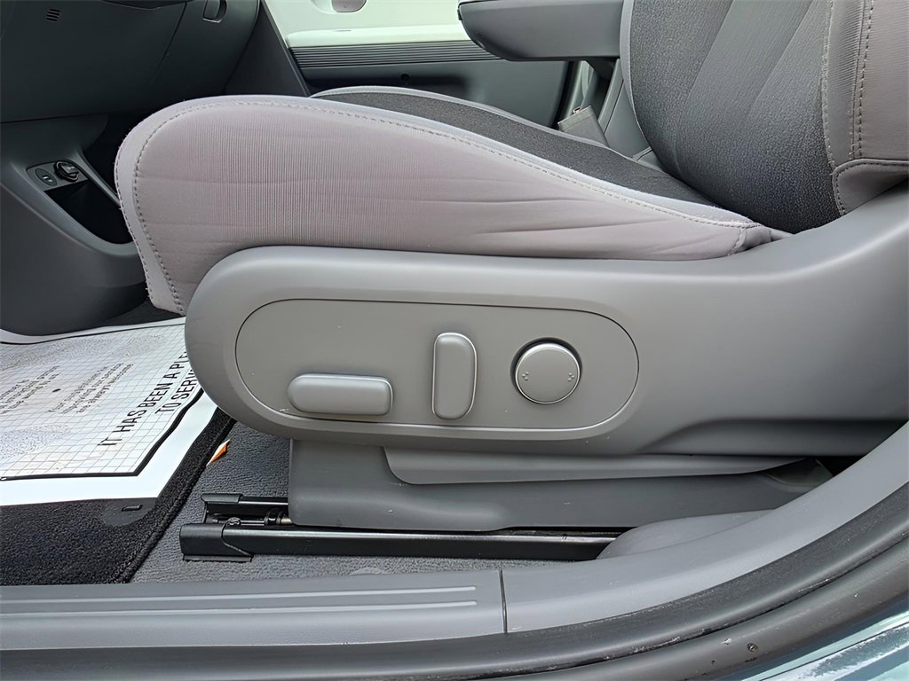 Used 2022 Hyundai Ioniq 5 SE image 16