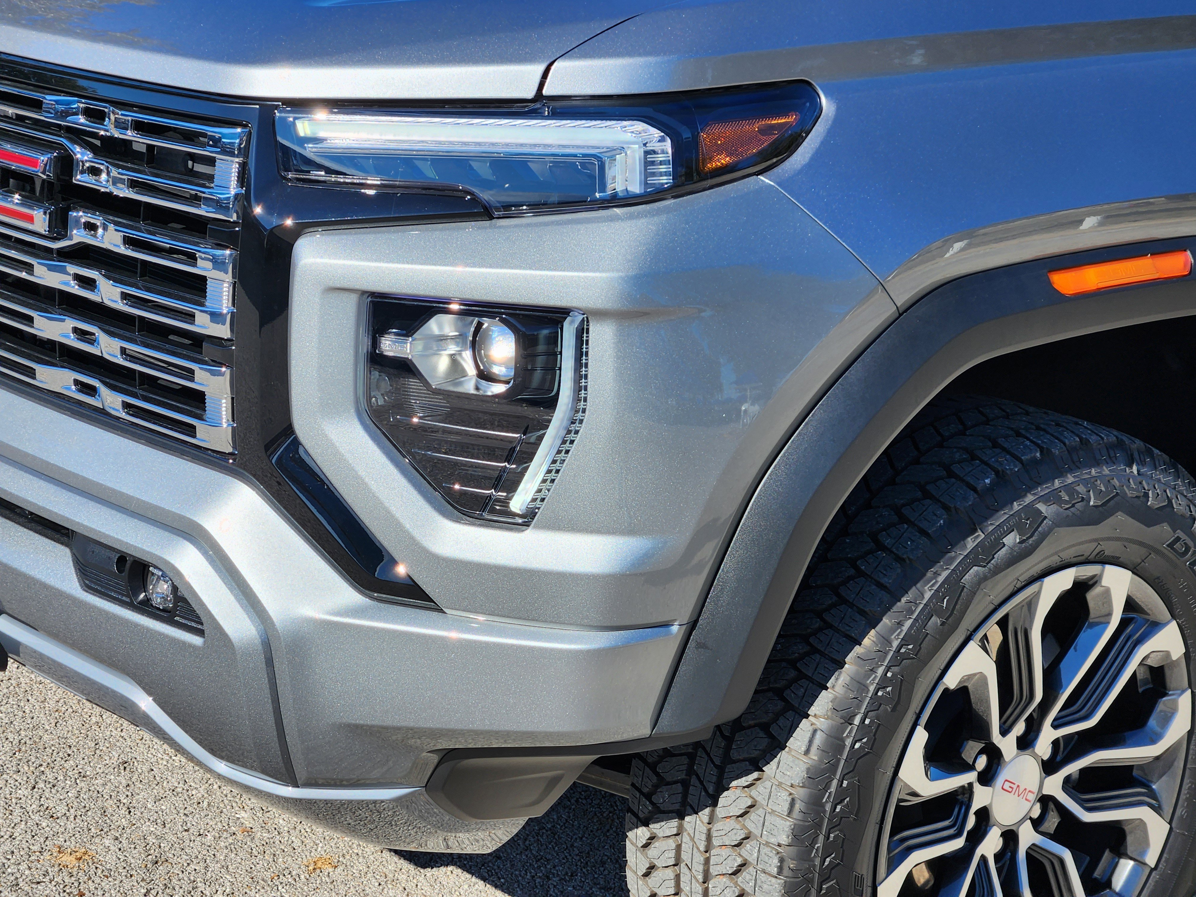 Certified 2026 GMC Canyon Denali image 9