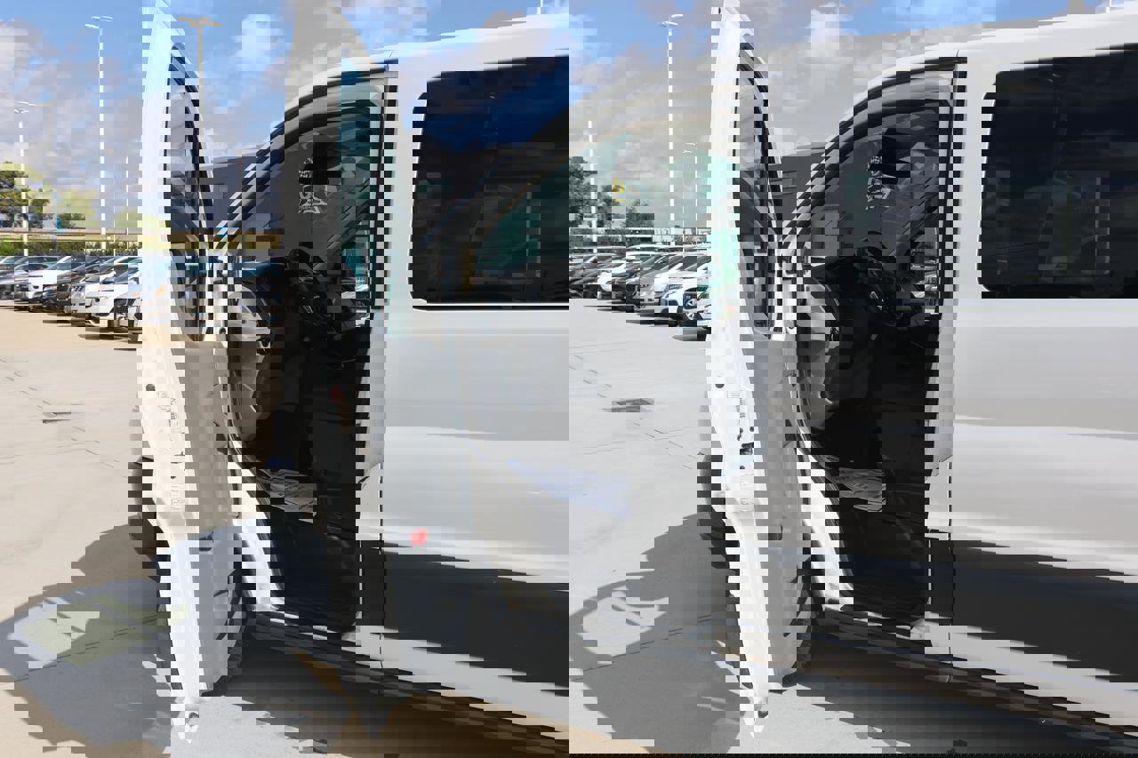 Used 2016 Ford Transit 350 XLT image 26