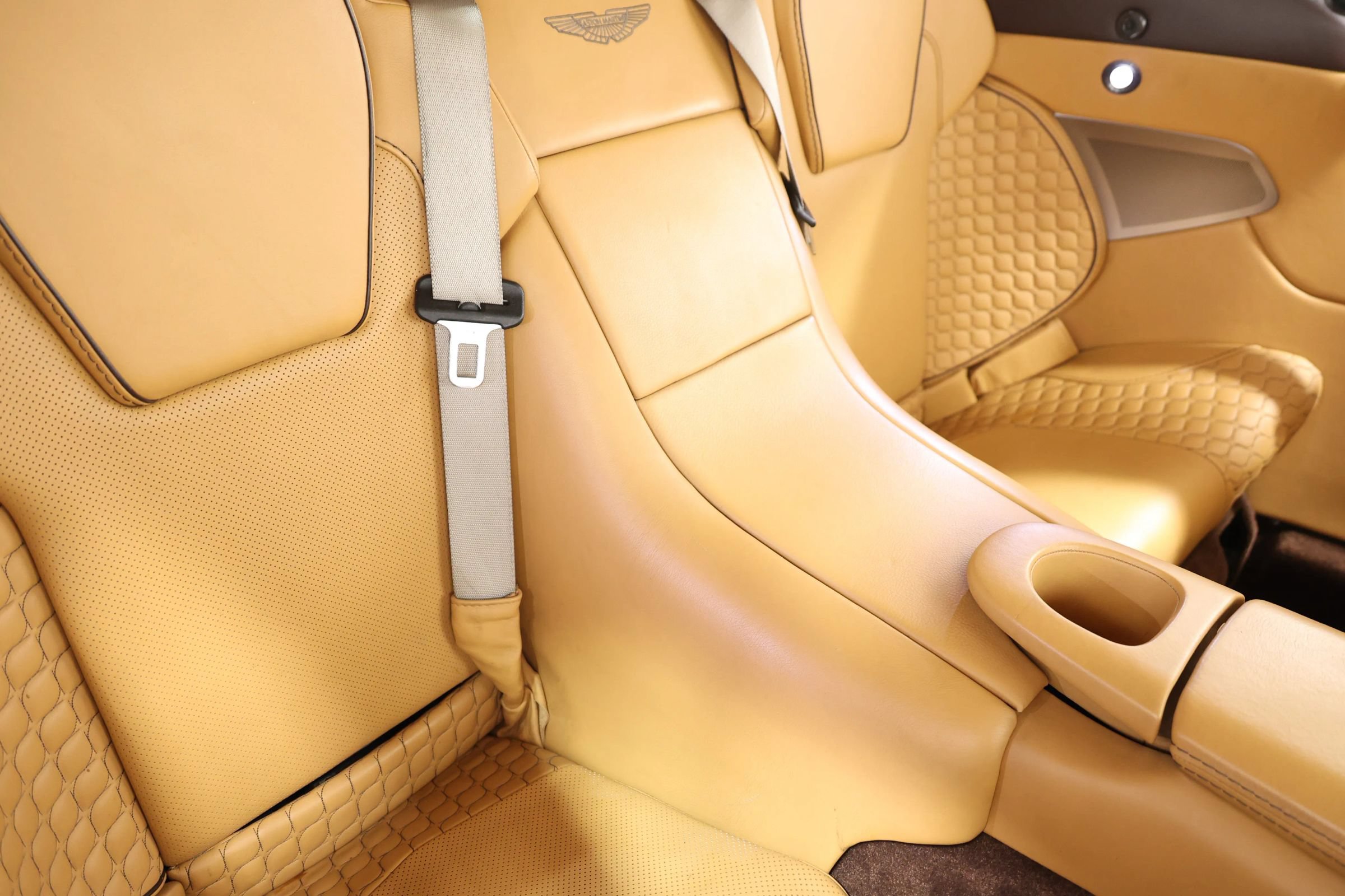 Used 2015 Aston Martin Vanquish Volante RWD image 59