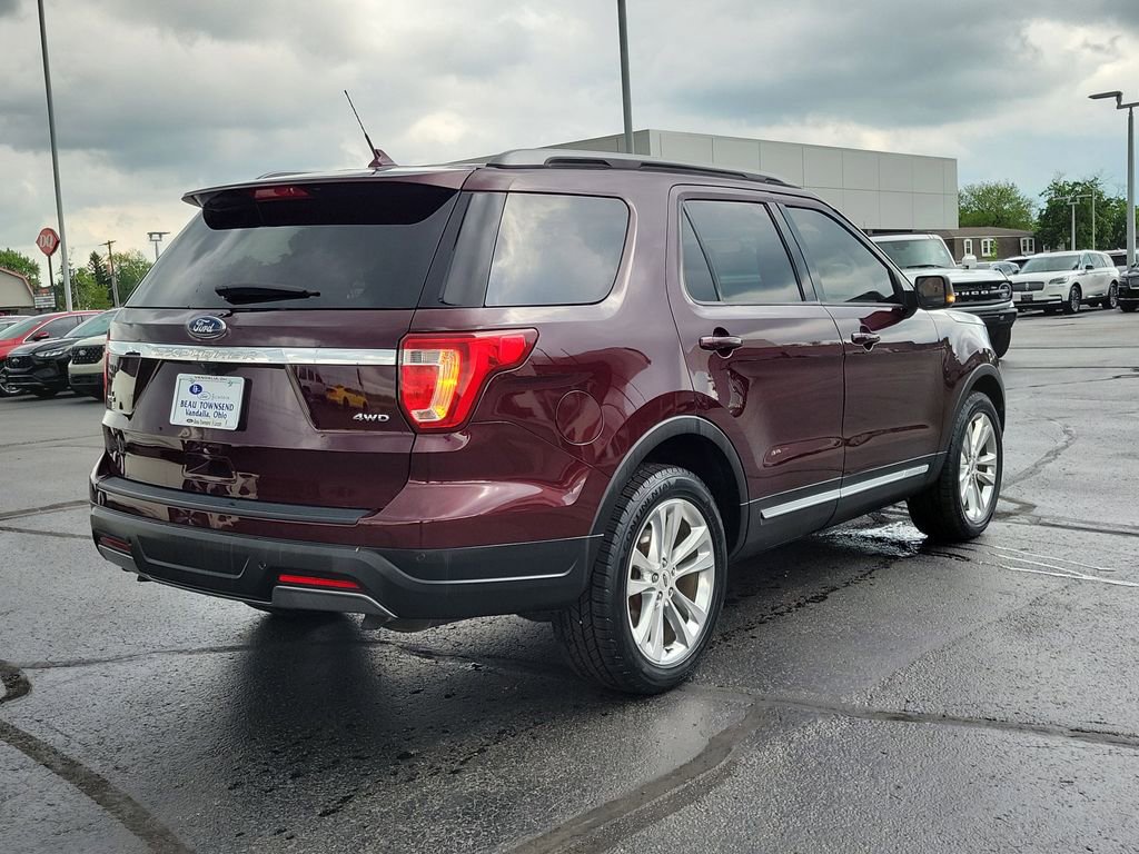 Certified 2019 Ford Explorer XLT w/ Equipment Group 202A AWD/4WD image 4