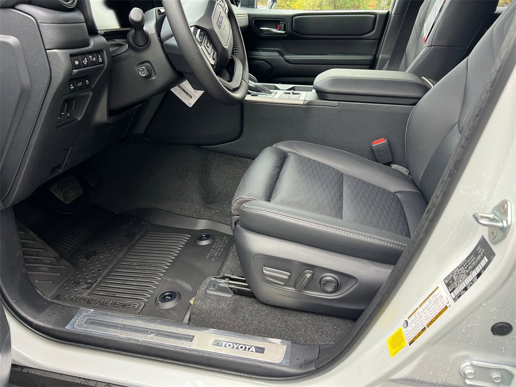 New 2026 Toyota Land Cruiser image 9