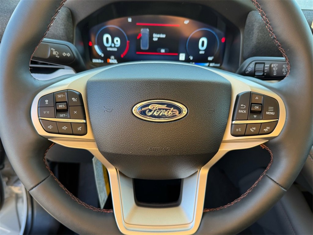 New 2025 Ford Explorer Active w/ Active Comfort Package image 16