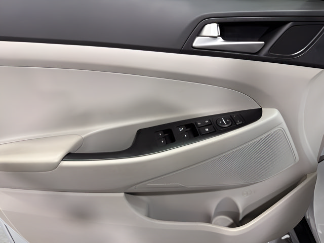 Used 2019 Hyundai Tucson SE AWD/4WD image 9
