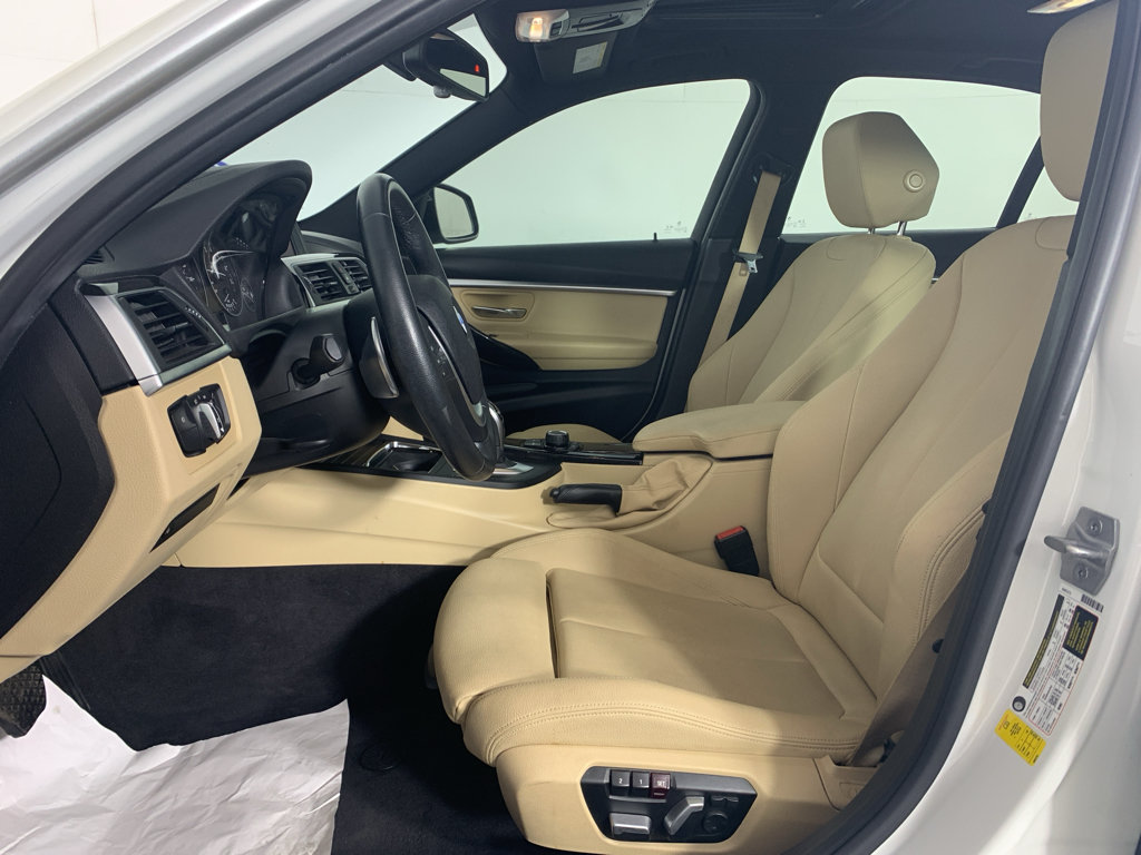 Used 2018 BMW 330i Sedan RWD image 15