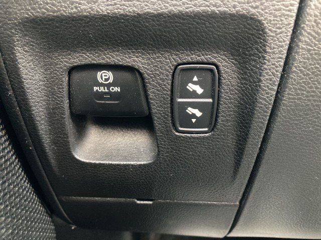 Used 2022 RAM 1500 Big Horn AWD/4WD image 16