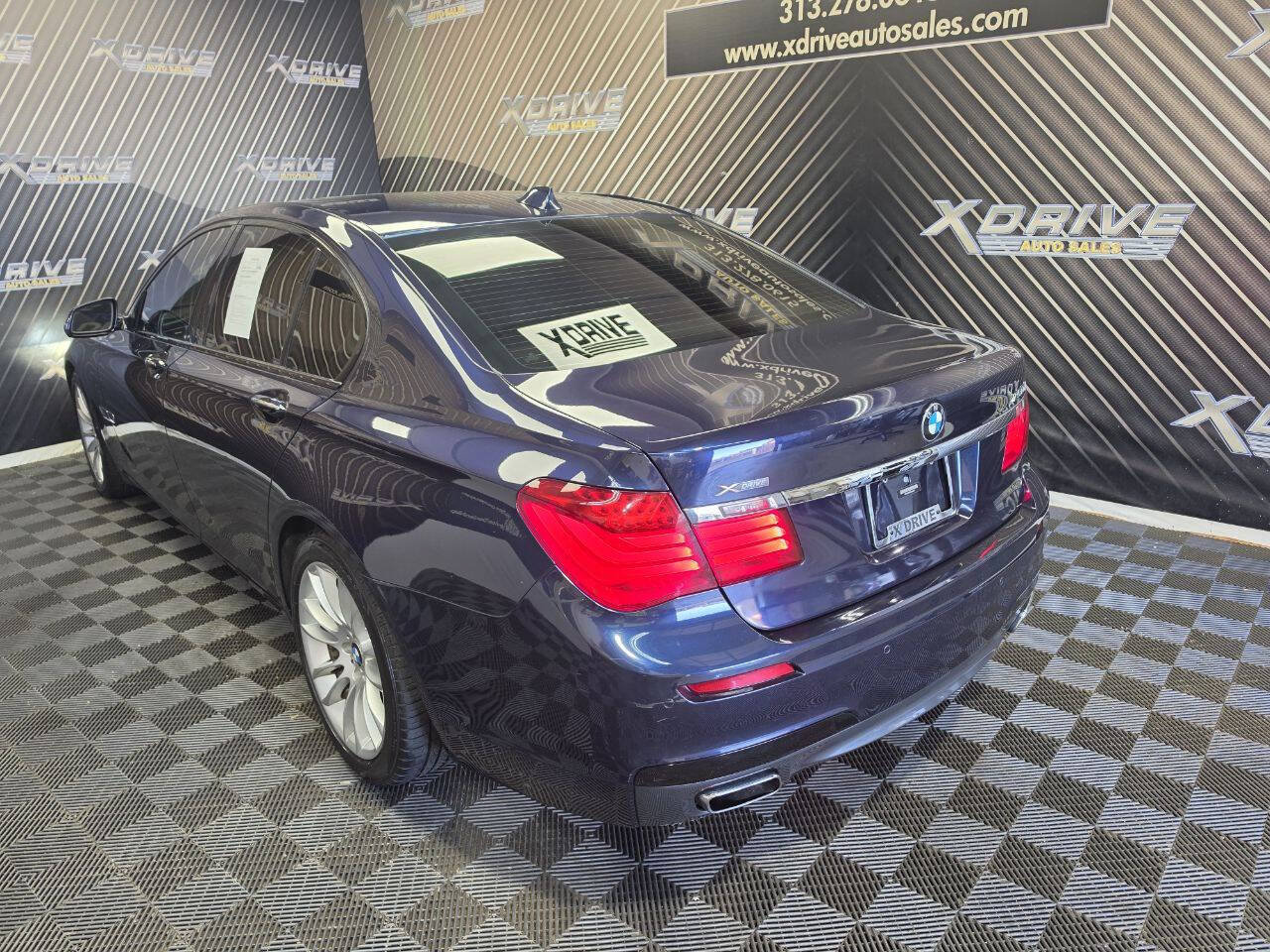 Used 2014 BMW 750i xDrive AWD/4WD image 10