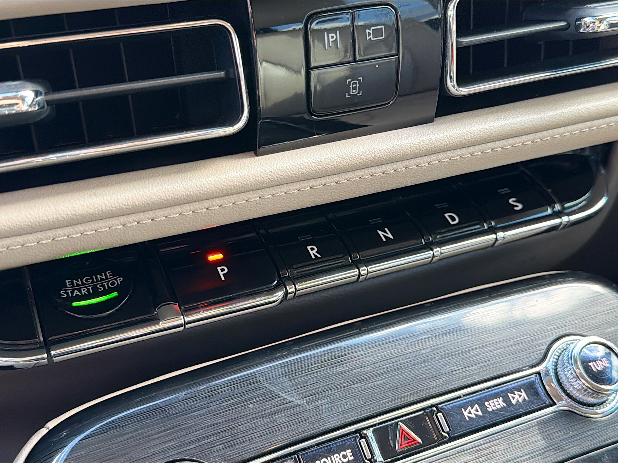 Used 2021 Lincoln Nautilus FWD image 28