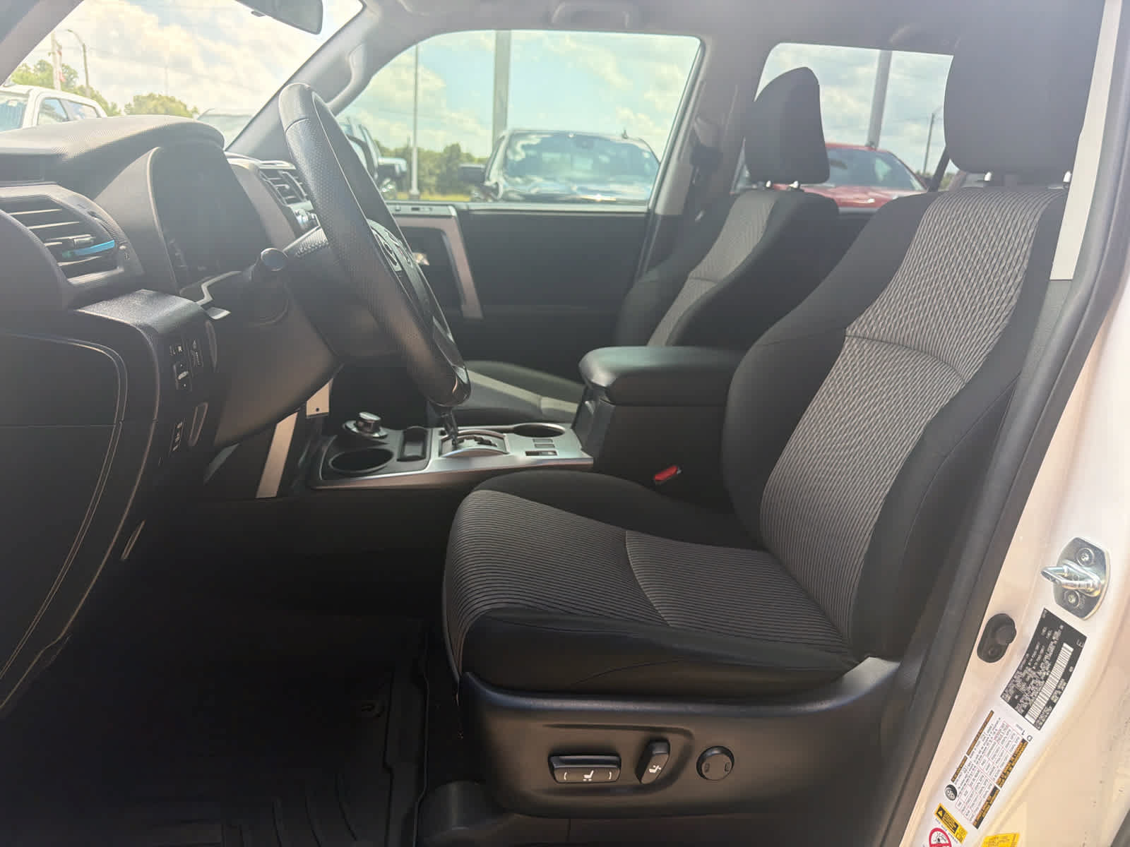 Used 2019 Toyota 4Runner SR5 AWD/4WD image 13