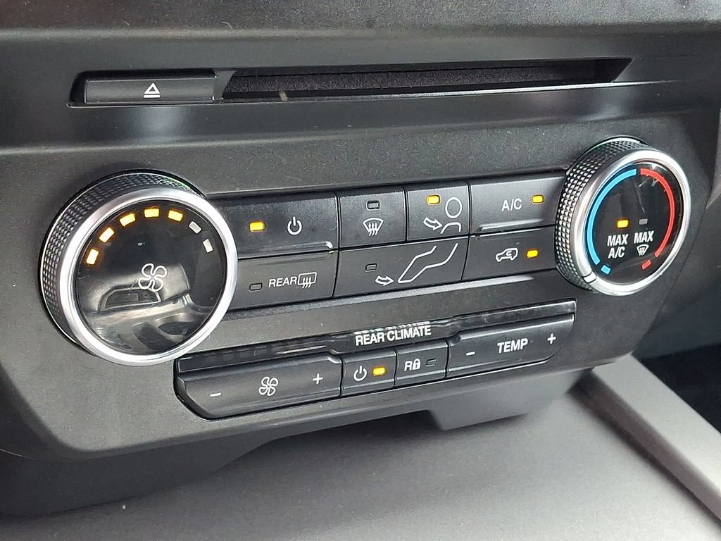Used 2018 Ford Expedition Max XLT AWD/4WD image 17