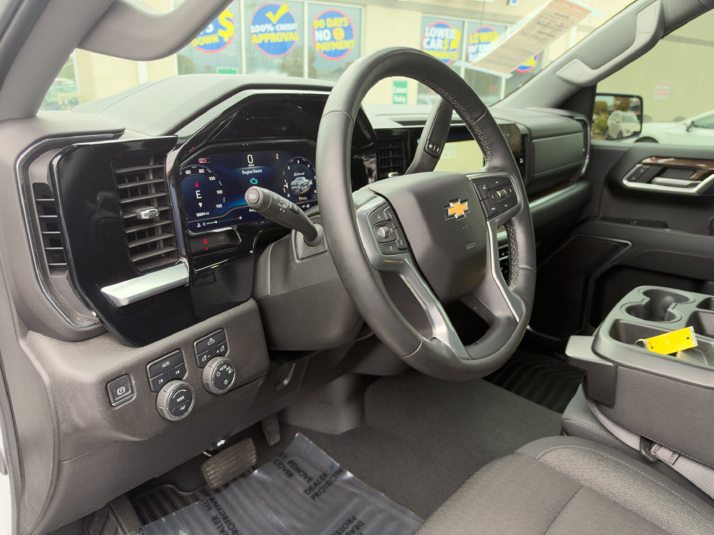Used 2024 Chevrolet Silverado 1500 LT AWD/4WD image 20