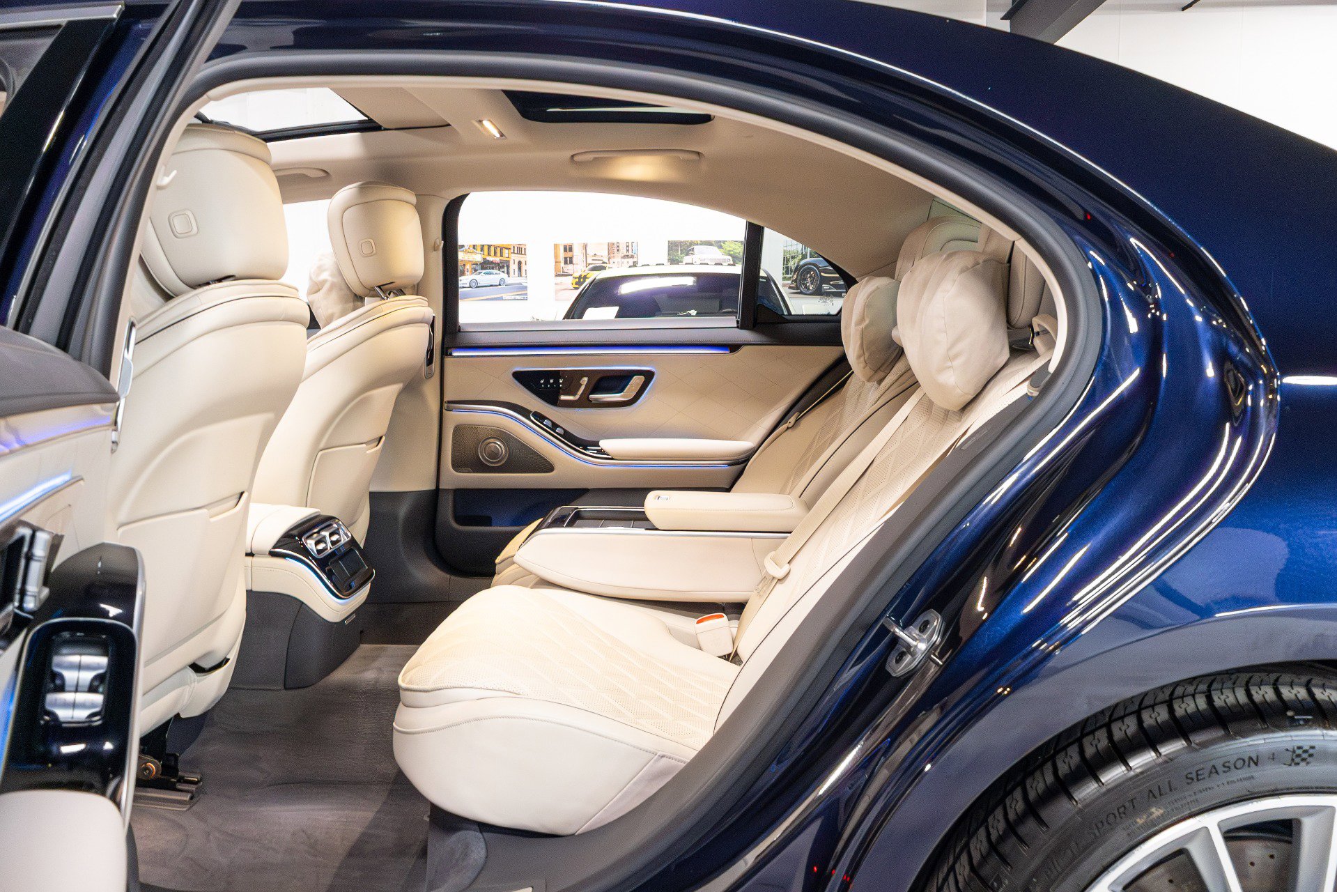 Used 2023 Mercedes-Benz S 580 4MATIC Sedan image 12